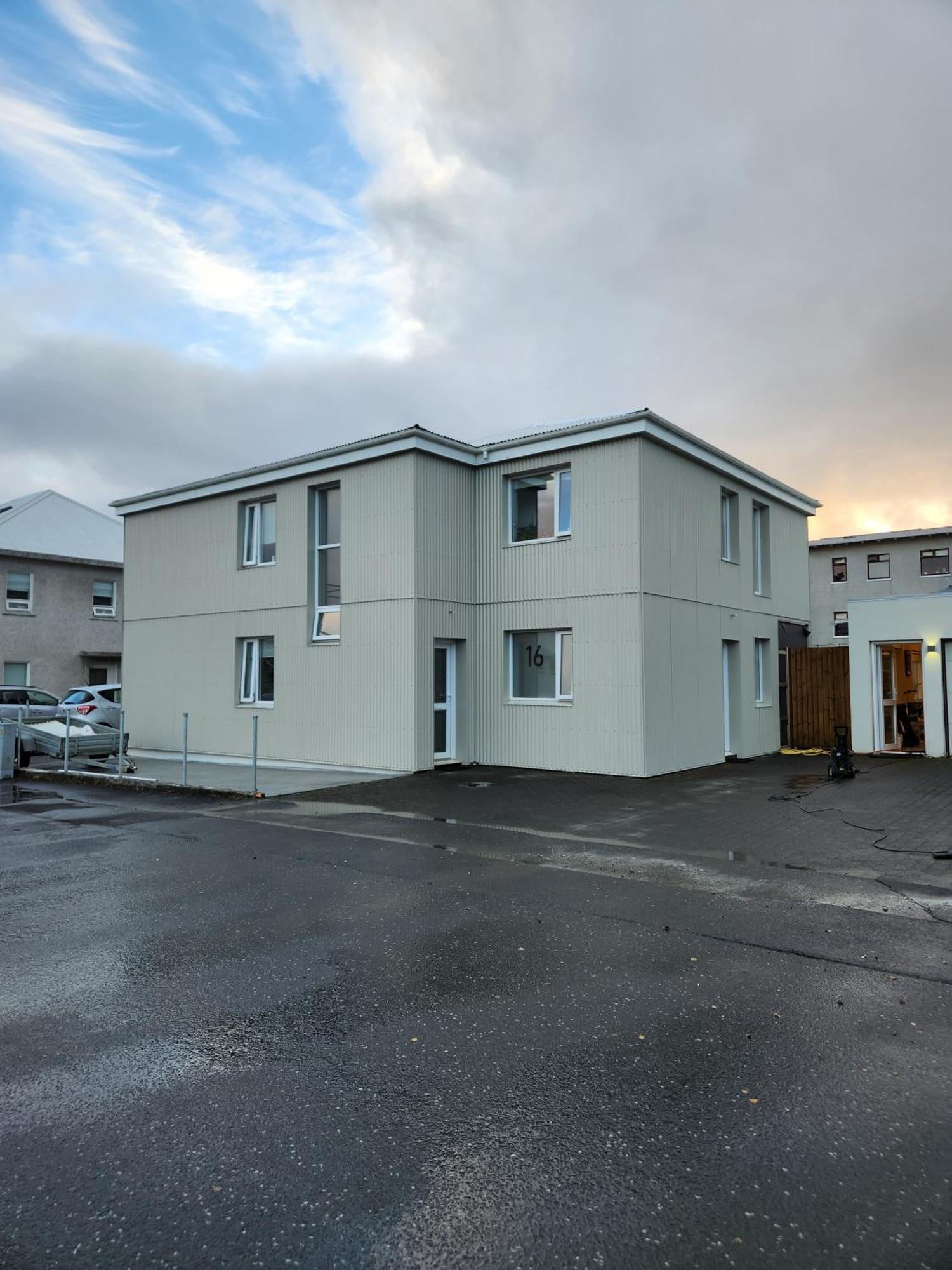 Reynisstathir Apartamento Keflavík Exterior foto